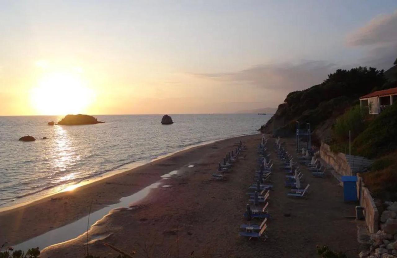 Ágios Matthaíos Stefanias Prasoudi Beach מראה חיצוני תמונה